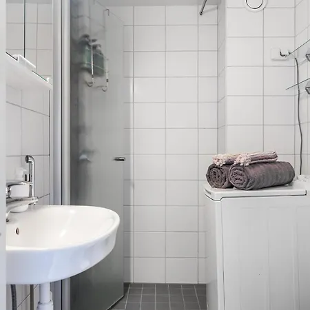 Cozy 1Br Apartment Next To The Beach With Free Parking Lahti Exterior photo