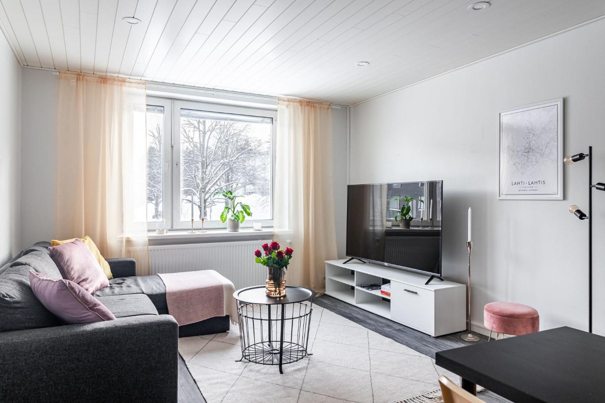 Cozy 1br Next To The With Free Parking Appartement
