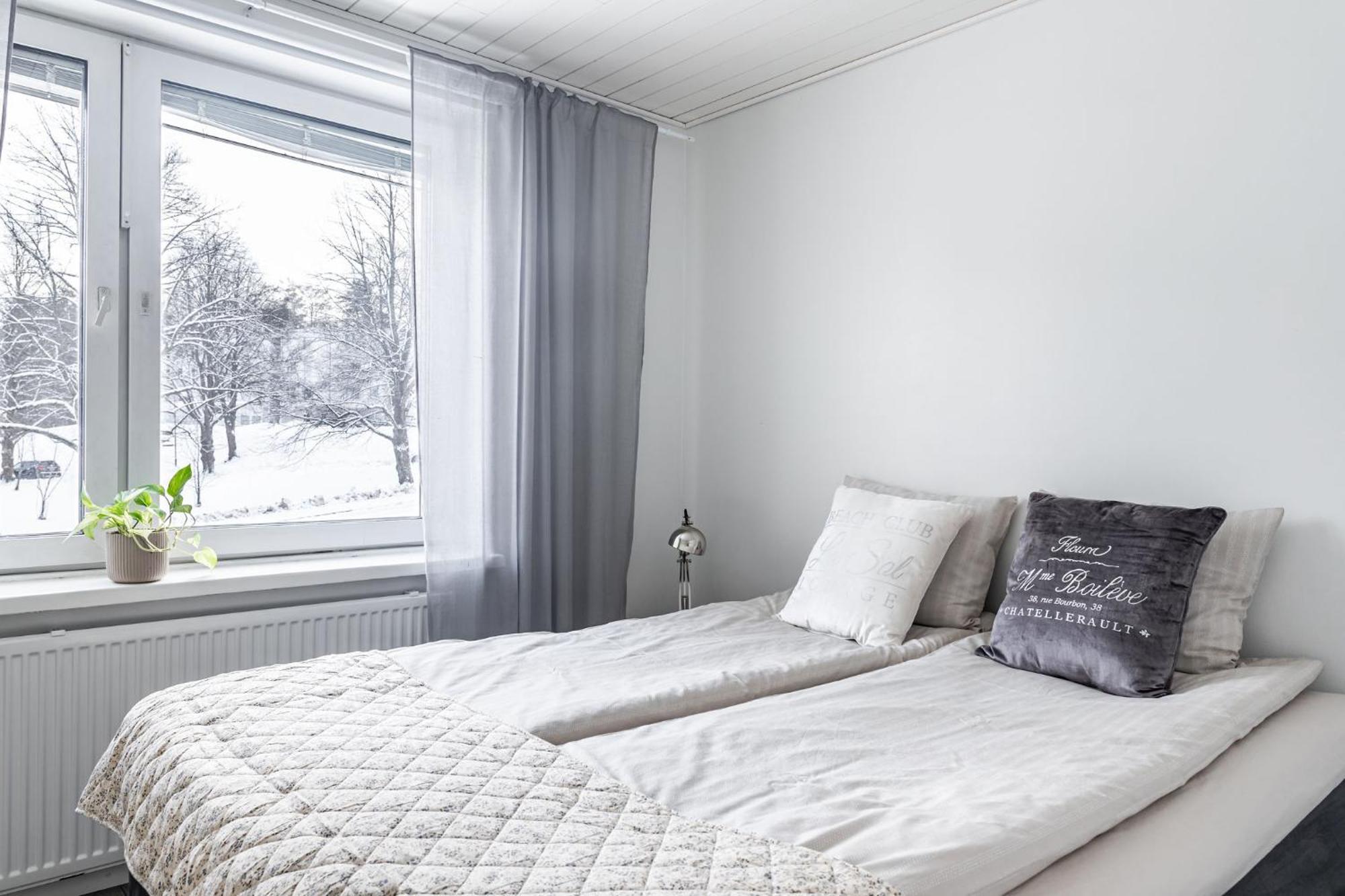 Cozy 1br Next To The With Free Parking
